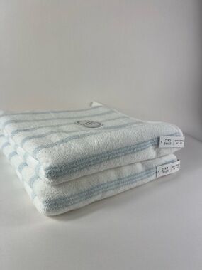 Common Thread Bath Towels White Blue Stripe Soft Zero Twist Cotton Set of 2 NEW
